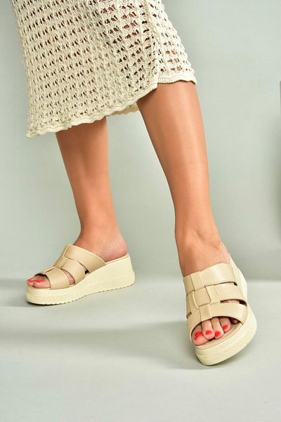Fox Shoes U555330903 Beige Genuine Leather Thick Soled Women's Slippers