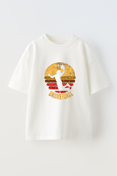 Anetos تي شيرت أبيض كبير الحجم من القطن مطبوع عليه كرة السلة بتصميم عتيق
