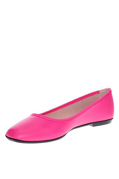 Moleca Ladies Closed/Flat Shoes Pink | Made In Brazil