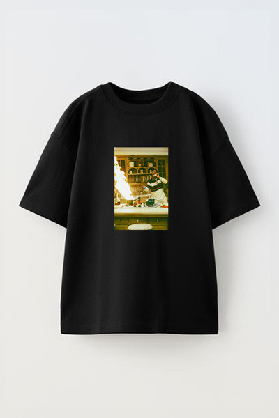 Anetos تي شيرت ويل سميث شيف مطبوع من الأمام من القطن باللون الأسود مقاس كبير