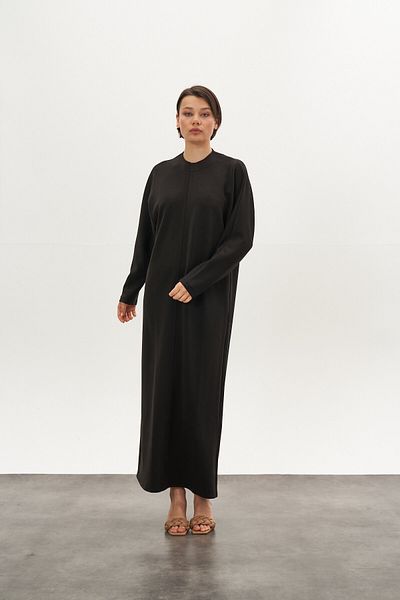 Mevra Rochie modală cu cusături în față neagră