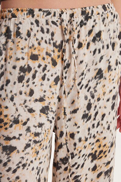 Tudors Women's Relax Fit Relaxed Cut Elastic Waist Lace up Printed Viscose Trousers