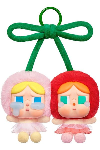Pop Mart Crybaby Crying for Love، شخصية Love You Cherry Much، سلسلة مفاتيح من الفينيل القطيفة