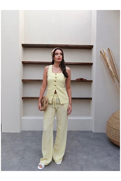 ESRAHELVACI Square Collar Vest Pants Set