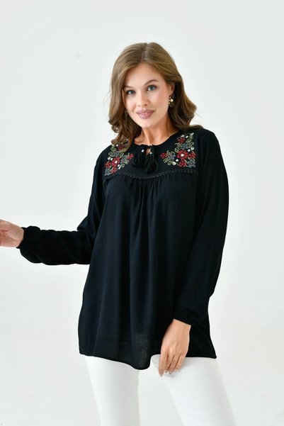 LİFERA Lifera Şile Fabric Embroidered Mother Blouse