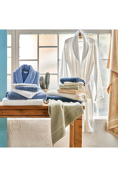 Linens Green Soft Cotton Bath Towel - 85X150 cm