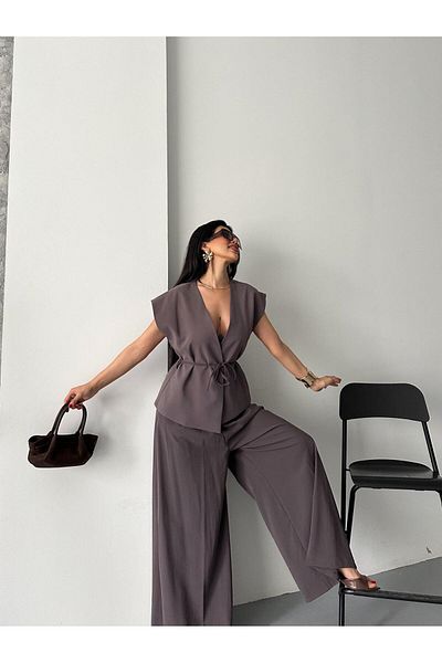 MYGİYİMİSTANBUL Slim Belt Detail V-Neck Sleeveless Top Wide Leg Pants Two-Piece Set