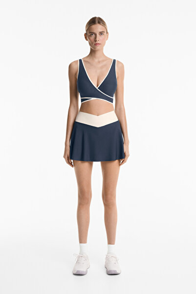 Oysho Perfect-Adapt V-cut skirt
