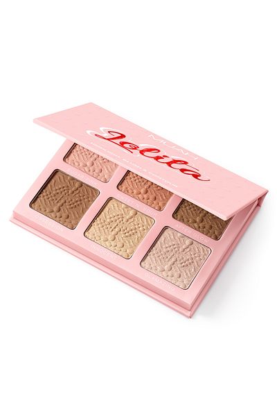 Muah Muah Lolita highlighter, blush, contour palette