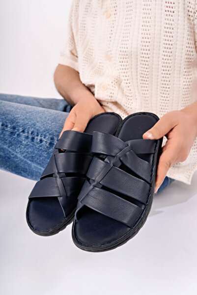 Akgün Terlik Чоловічі шкіряні сині тапочки з комфортною підошвою