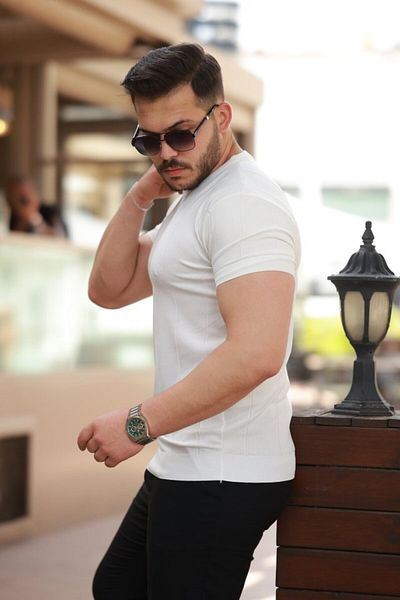 modaserdem Men's Thin Line Textured Crew Neck Short Sleeve T-Shirt