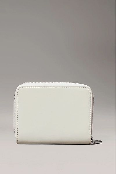 Calvin Klein Calvin Klein Women Chalk Must Medium Zip A Wallet
