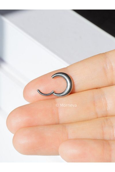 MORNEVA Titanium |   But It Looks Thick but Thin Lock Ring Daith Septum Piercing