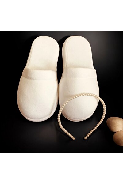 Massaltay White Maternity Slippers and Pearl Crown Set