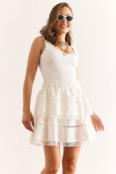 Olalook Women's White Lace Detailed Shorts Linen Look Layered Skirt Etk-19000327