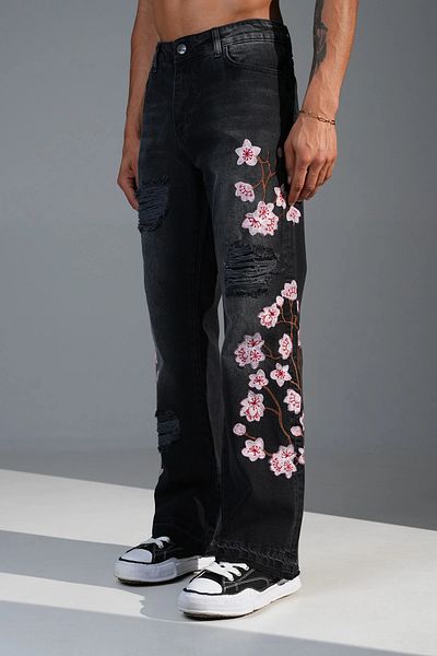 İkao Regular Fit Flare Jeans with Embroidery Detail