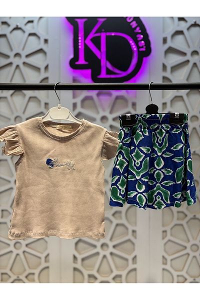 KUMRUNUN DÜNYASI Butterfly Embroidered Sleeve Detail T-Shirt Colorful Ruffle Hem Girls' Bottom Top Set