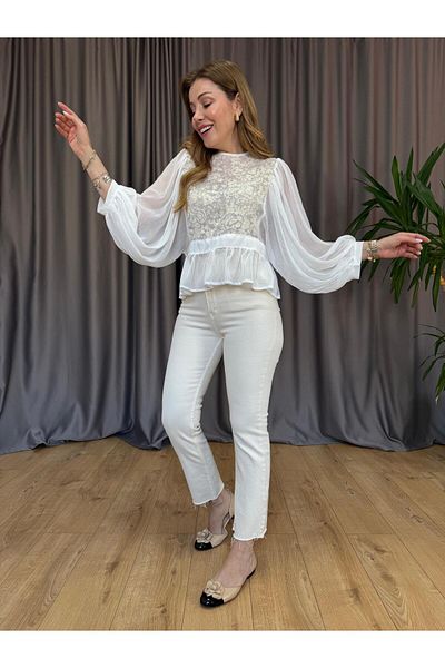 Size Özgü Ecru Front Lace Embroidered Blouse