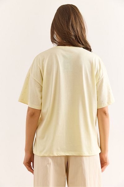 Olalook Women's Yellow Print Stone Detailed Regular Fit T-Shirt Tsh-19000831