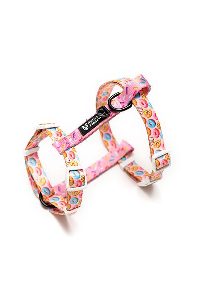 Famous Frenchie Set 3 piese, ham ajustabil, lesa, accesoriu pungi pentru catei, Donut Mania