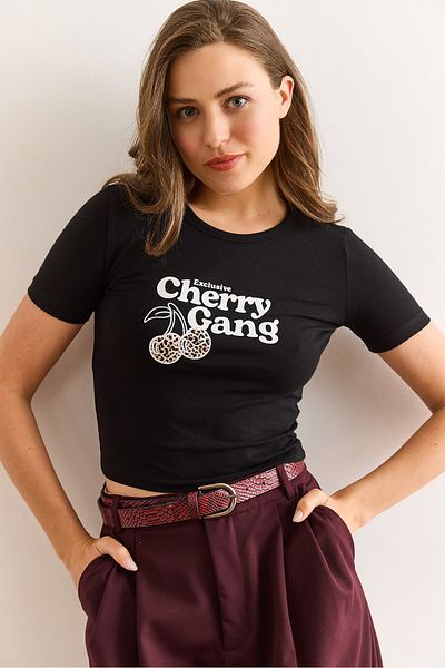 Olalook Women's Black Leopard Cherry Detailed Lycra Cotton T-Shirt Tsh-19000922
