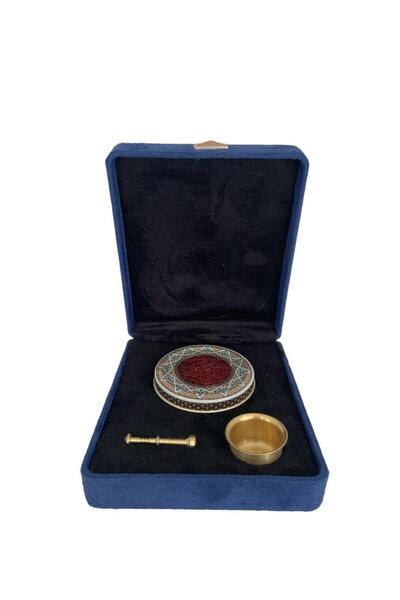 KARAKER بكج الزعفران الفاخر مع النجر علبة هدايا فخمة بجودة عالية