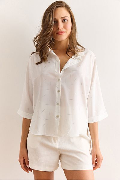 Olalook Women's White Silver Foil Printed Front Short Back Long Flowing Shirt Gml-19001352