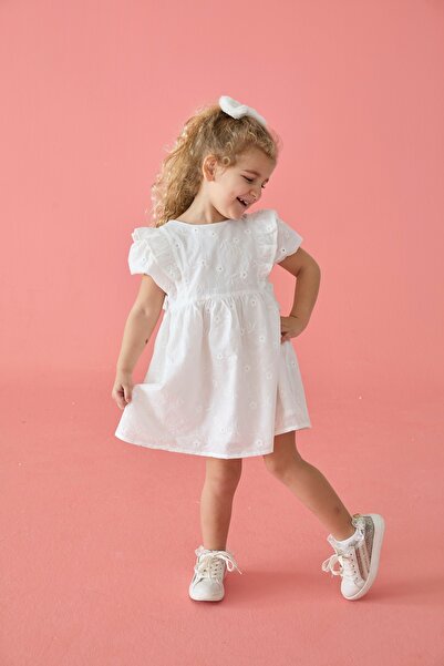 Patique Kids Λευκό Βαμβακερό Κοριτσίστικο Φόρεμα με Μοτίβο Λουλουδιών