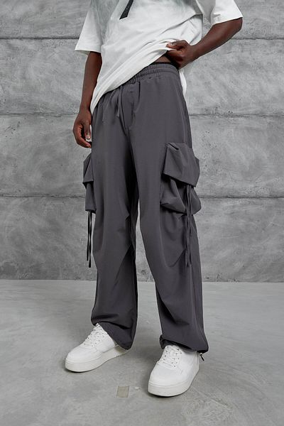 NOMARC Φόρμα αθλητικής φόρμας Smoked Cargo Pocket Rope με λεπτομέρεια από ύφασμα αλεξίπτωτου