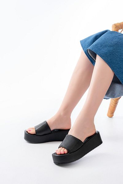 Aymood 861-1033 Papuci de damă cu toc negru
