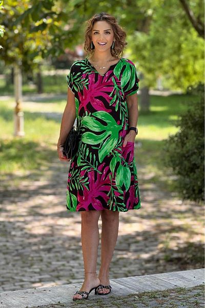 Nevin Kaya Moda Rochie neagră Ramses cu model de frunze