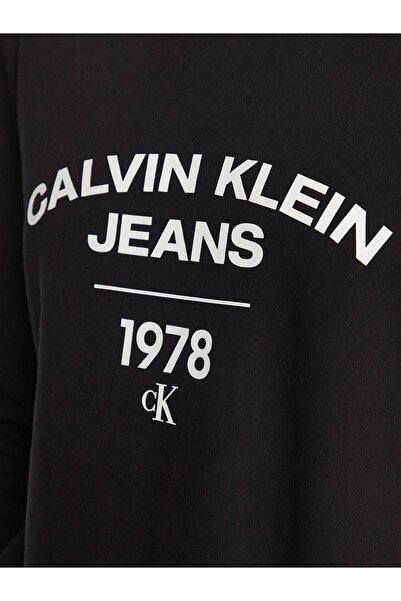 Calvin Klein Mikina – uvolněný střih a stylový design