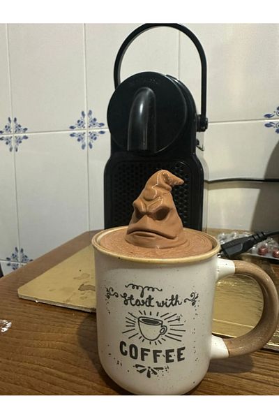 PUREYSMA Voter Hat Mug Cup Cover – Decorative and Protective Cover for Hot Drinks