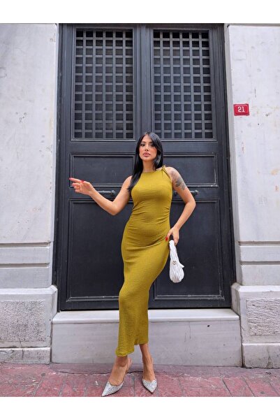 ILLE فستان جوفير بتفاصيل ملتوية