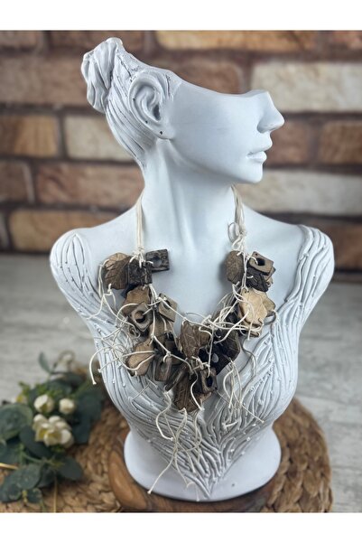 SEDEF TAKI Yaprak model kemik kolye