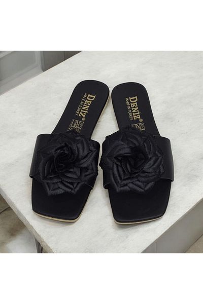 Moda fiesta Flat Sole Women's Slippers with Stylish Flower Accessories