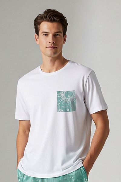 Trendyol Collection Ecru-grün bedrucktes Pyjama-Set mit normaler Passform und gestrickten Shorts TMNSS24PT00018