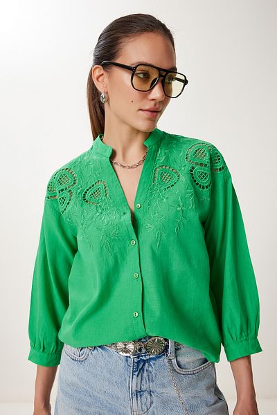 Happiness İstanbul Women's Green Scallop Embroidered Woven Shirt Ay00035