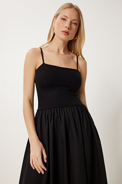 Happiness İstanbul Dámské černé elastické pletené šaty s popelínovou sukní DZ00126