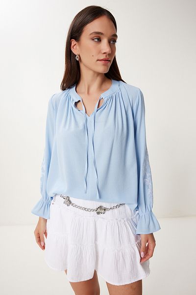 Happiness İstanbul Himmelblaue bestickte Leinenbluse für Damen DD01350