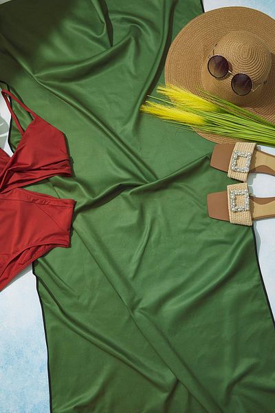 Trendyol Collection TBESS25PH00002 Modell Khaki Mikrofaser-Strandtuch