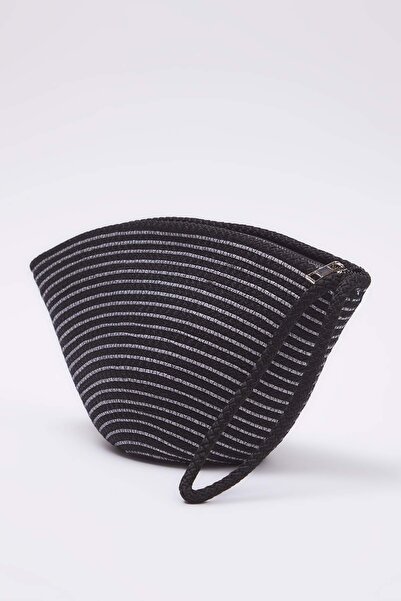 TRENDYOL SHOES Fekete szalma mini/kis kuplung kézitáska TAKSS25OC00085