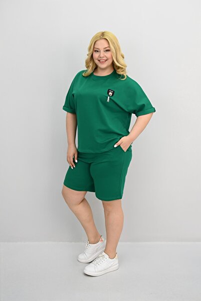 Koza Butik Γυναικείο κοντομάνικο σορτς σε μεγάλο μέγεθος με λεπτομέρεια αξεσουάρ 8186-25