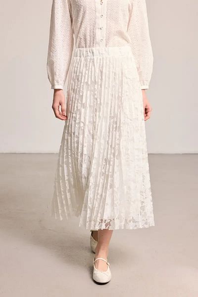 Gusto Lace Pleated Long Skirt - Ecru