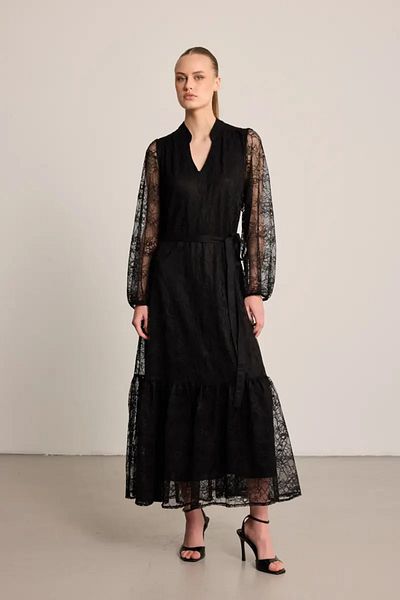 Gusto Lace Long Evening Dress - Black