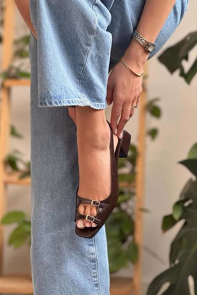 Stilbagshoes PANTOFI DE ZI CU TACĂ DETALIATĂ CU CATARAMĂ DUBLĂ CARLA MARO
