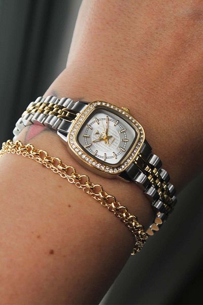 Fiesta Fs600685 Women's Wristwatch with Steel Cord