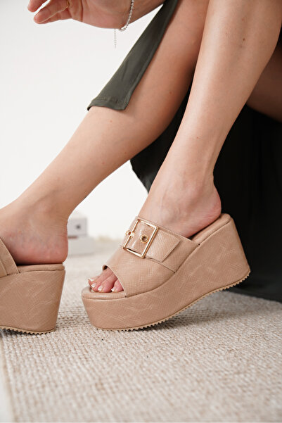 Cananın Pabuçları DİDİ 25-25 DOLGU TOPUKLU TOKALI TERLİK