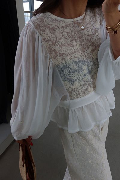 Özge Özgenç Embroidered Balloon Sleeve Blouse