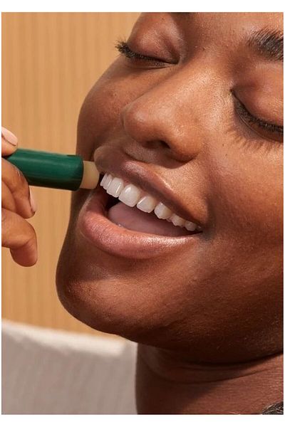 THE BODY SHOP Hemp Lip Balm